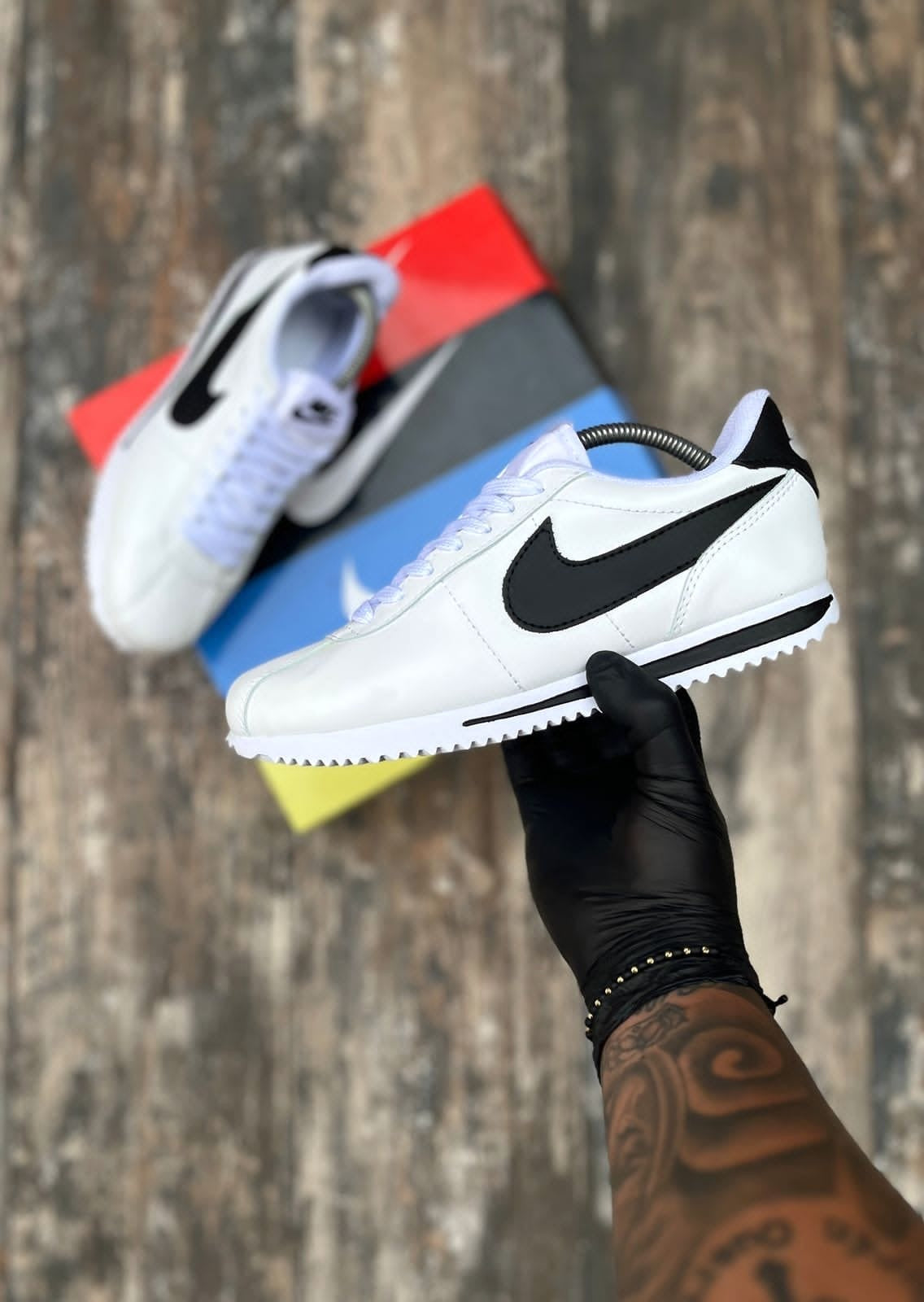 Nike cortés