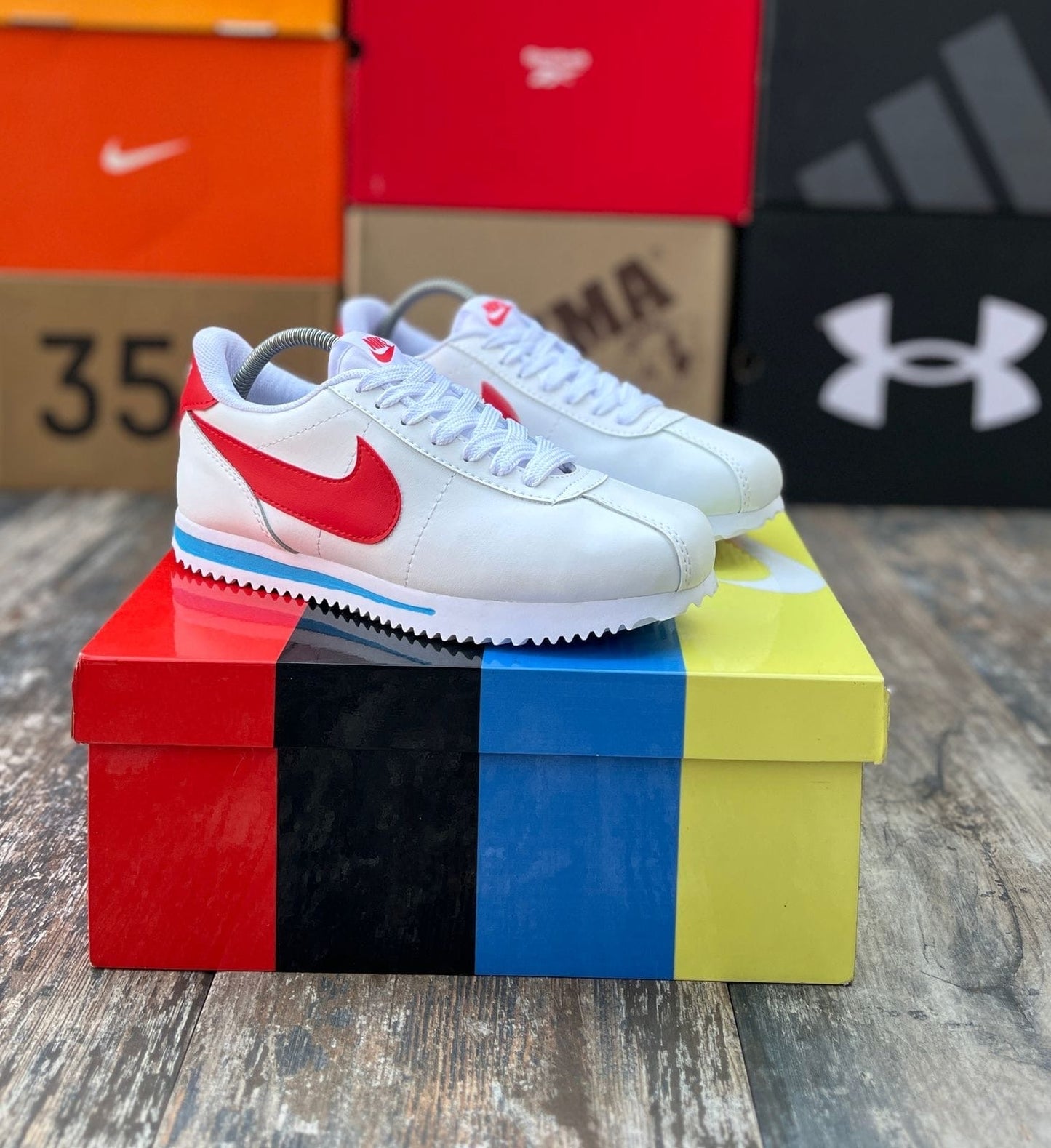 Nike cortés